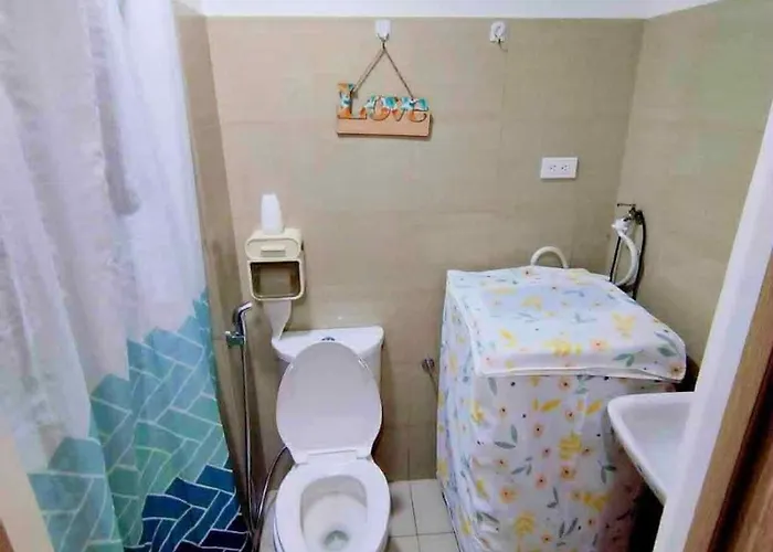 1722-1723 Gly And Kat Staycation At Mall Of 4* Manila